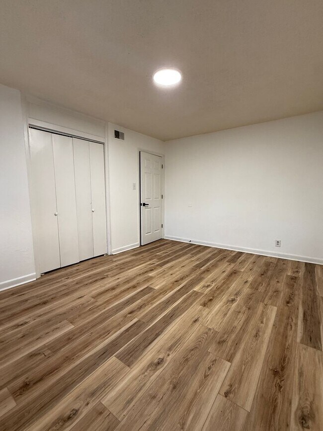 Foto del edificio - Beautifully Remodeled 3BR Home Near UALR & S University Ave – Modern Upgrades + Fenced Yard!