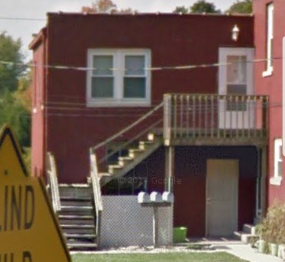 Primary Photo - 902 1/2 Wilhelm St