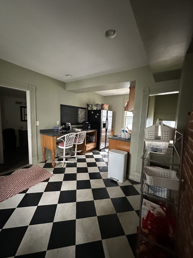 Foto del edificio - Amazing 4 Bed 1 Bath close to UWEC!