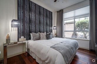 2BR, 2BA - 1,219SF - WaterWall Place