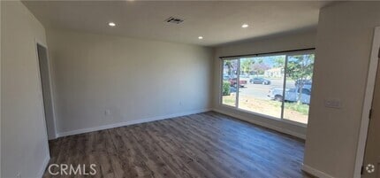 Building Photo - 4703 Lakewood Blvd