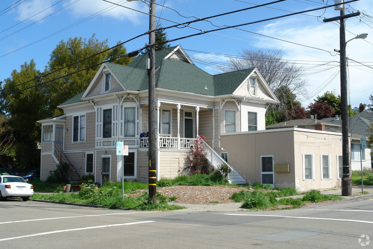 Foto del edificio - 1701 Allston Way