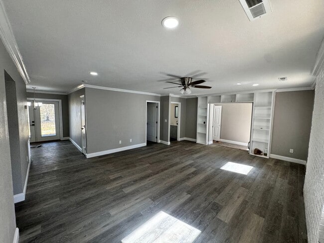 Foto del edificio - 2726 Highland Cir