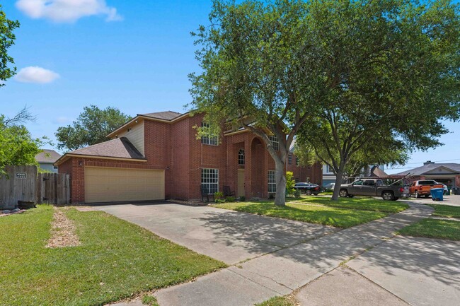 Building Photo - Two story brick beauty near Oso Wetlands P...