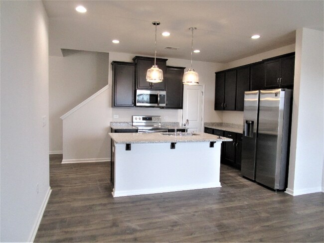 Foto del edificio - 215 Scenic Rd