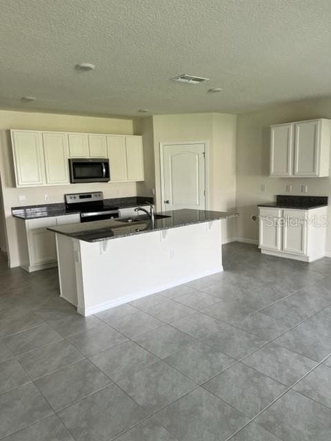 Foto del edificio - 2016 Carnostie Rd