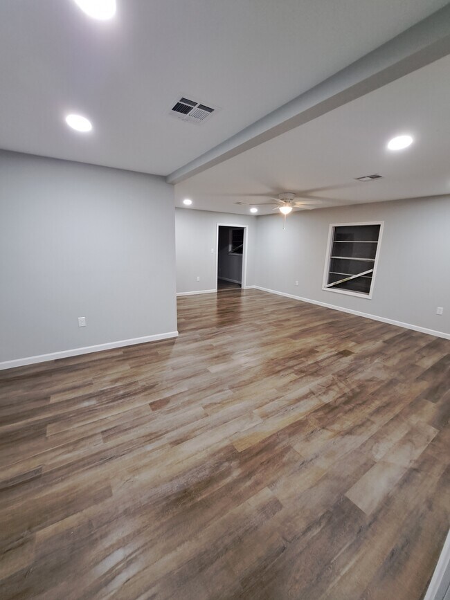 Foto del edificio - 1211 Grout St