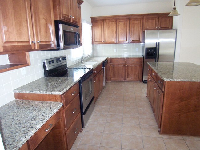 Foto del edificio - 537 E Hall Ln