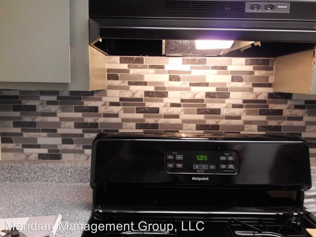 Building Photo - 1 br, 1 bath Apartment - 2823 Misty Waters Dr