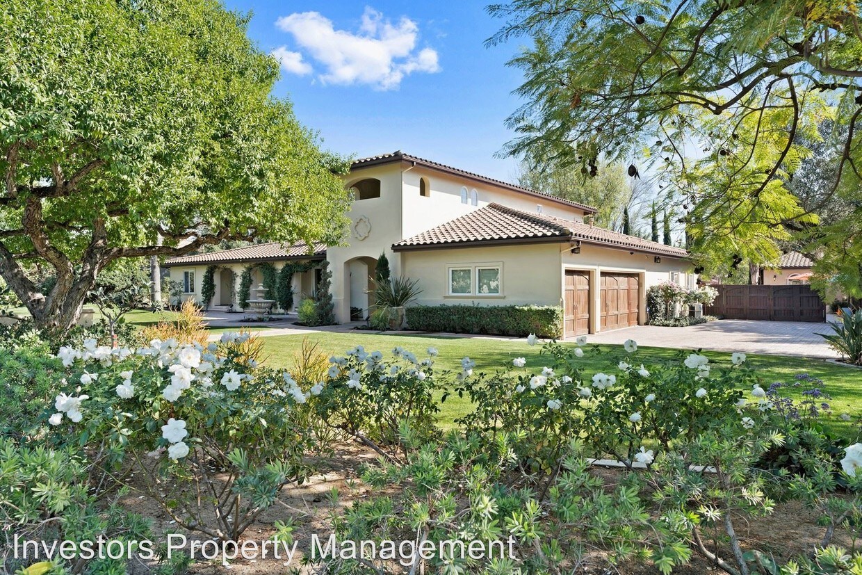 Primary Photo - 5 br, 5.5 bath House - 840 Rodeo Rd