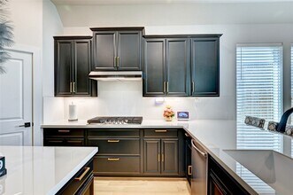 Building Photo - 10631 Hidden Rock Dr