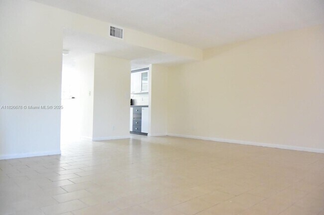 Building Photo - 9481 NW 39th Pl