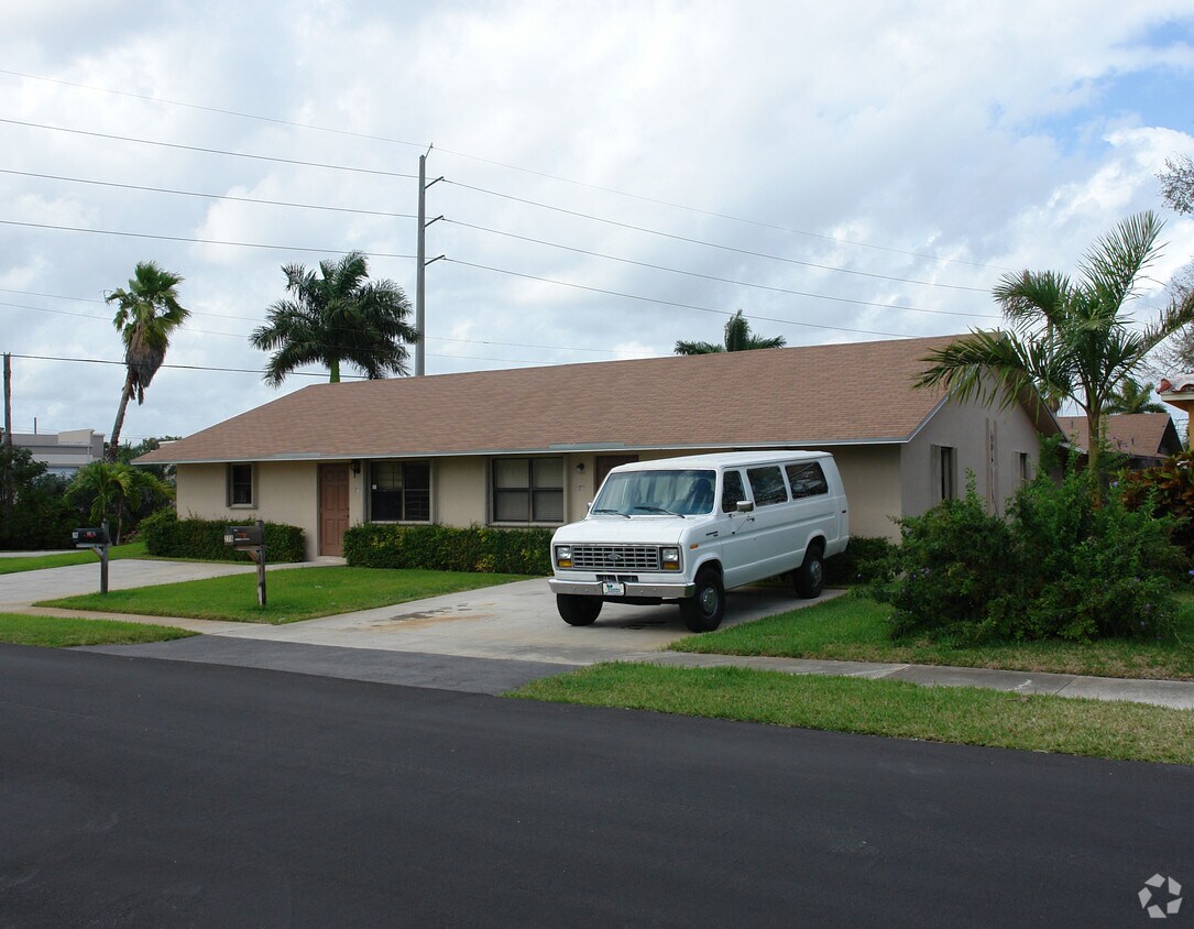 Foto del edificio - 278-284 SW 7th St