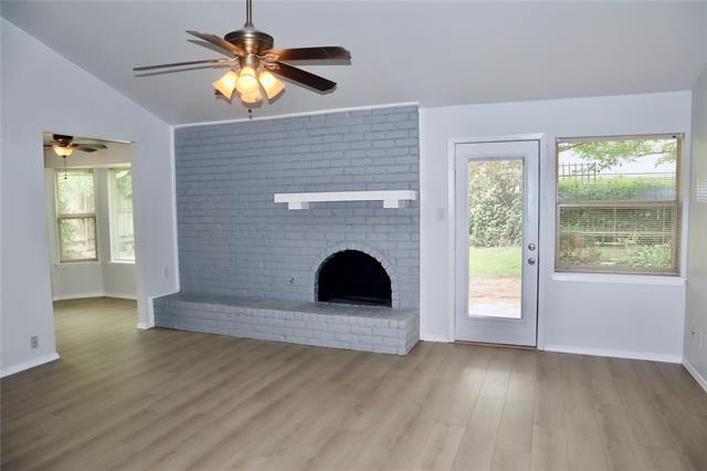 Building Photo - 905 Stratford Dr