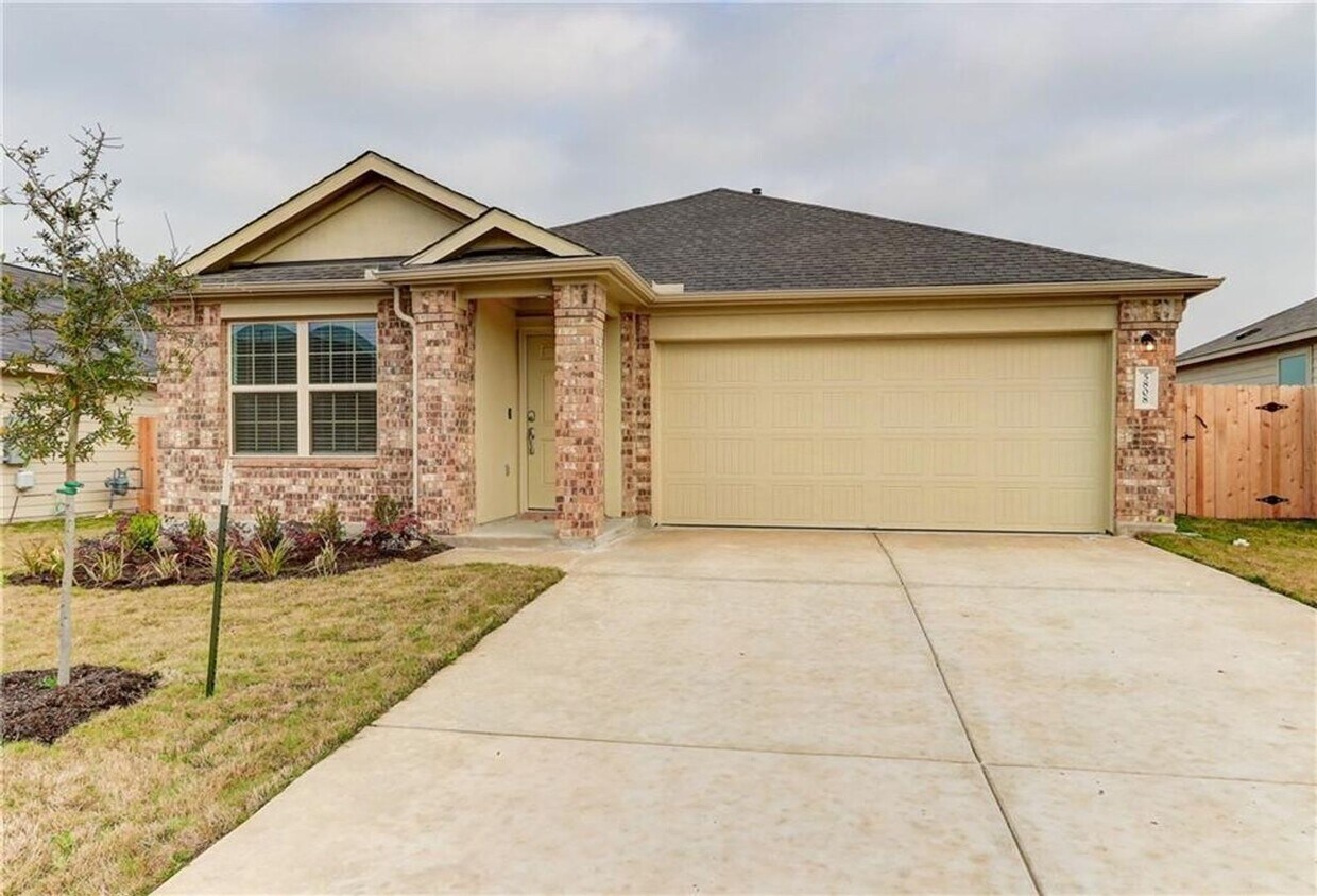 Primary Photo - 5808 San Savino Dr