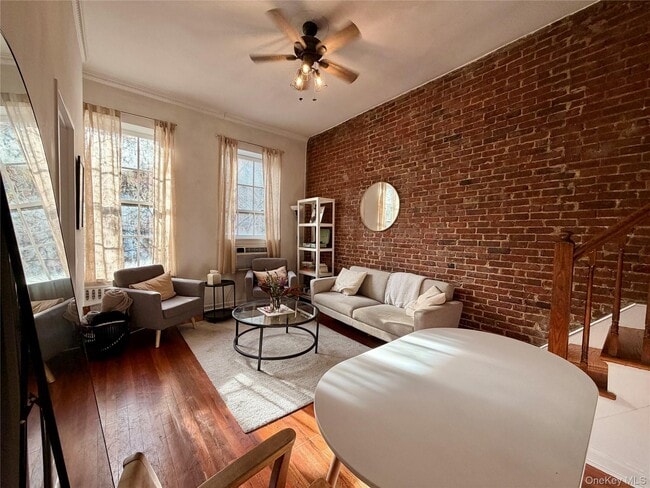 Foto del edificio - 53 W 76th St