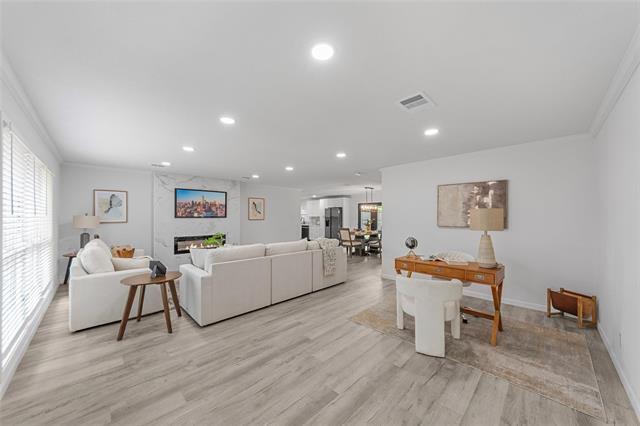 Foto del edificio - 7107 E Mockingbird Ln
