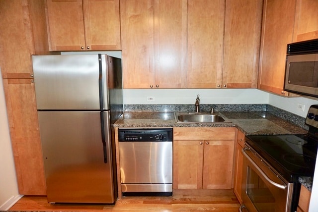 Primary Photo - 655 W Irving Park Rd