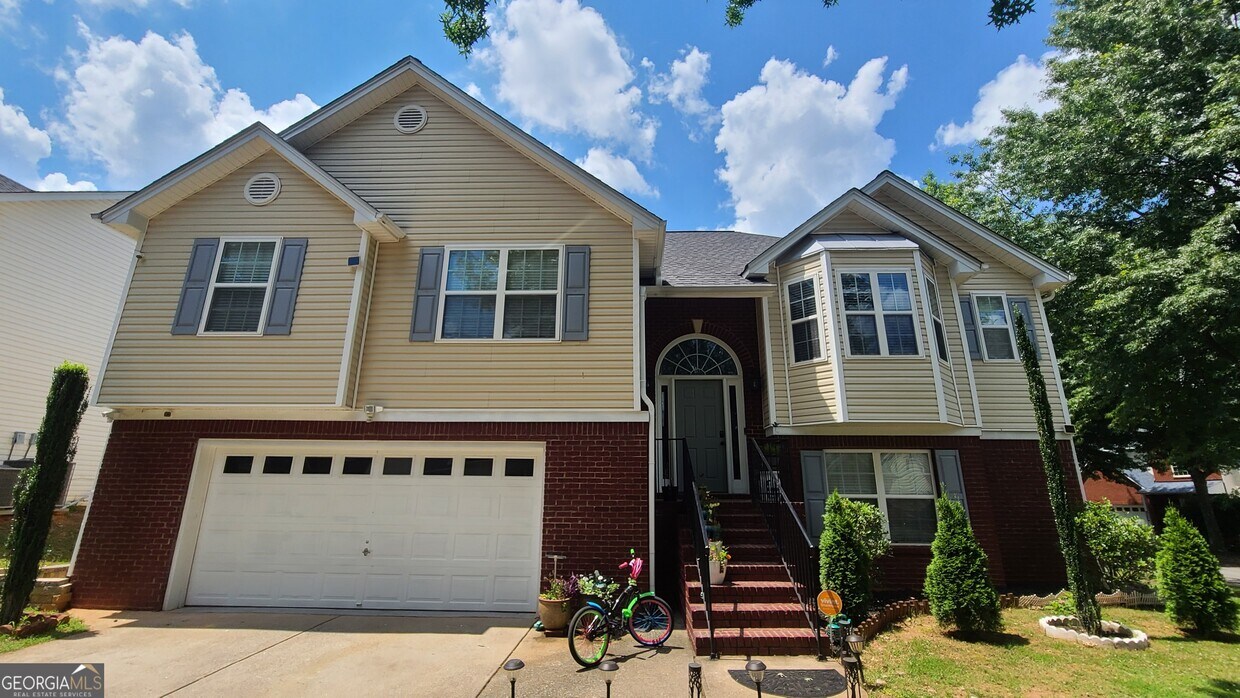 Foto principal - 1042 Wallace Hill Ridge SE