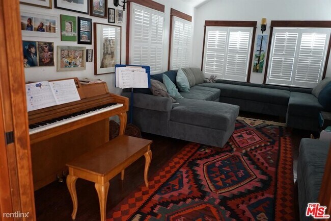 Foto del edificio - 4 br, 3.5 bath House - 2233 Baxter St