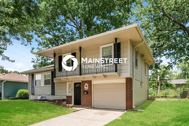 Building Photo - 3 Bedroom Pet-Friendly Home in KANSAS CITY...