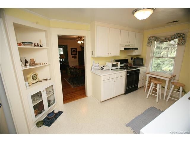Building Photo - 6727 Hickory Ridge Rd
