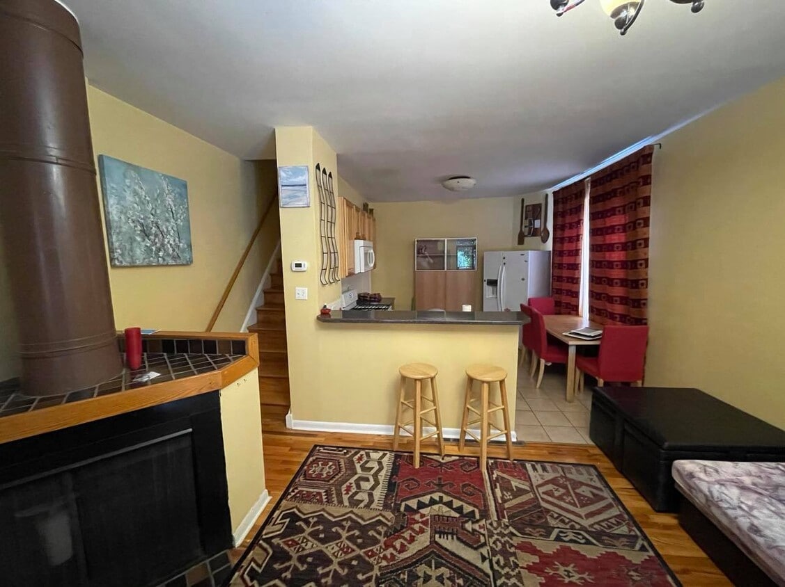 Foto principal - 540 S 48th St