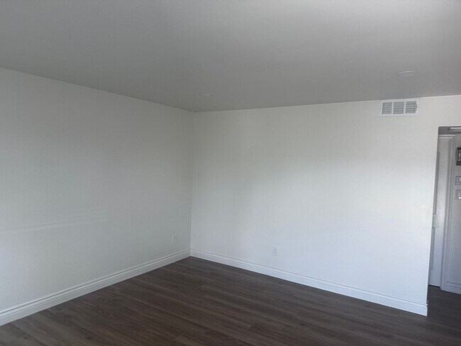 Foto del edificio - 6204 Stine Rd