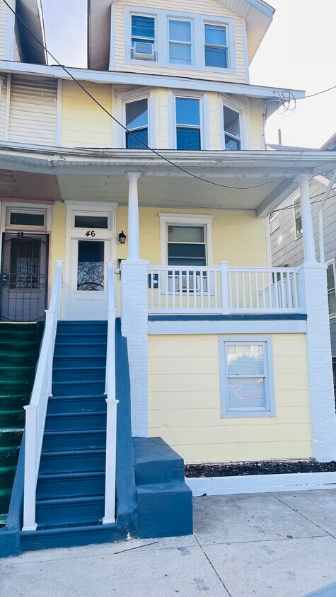 Primary Photo - 46 S Windsor Ave