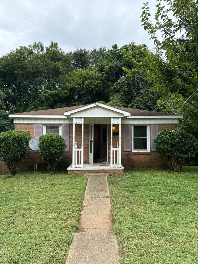 Foto principal - 608 Miller St