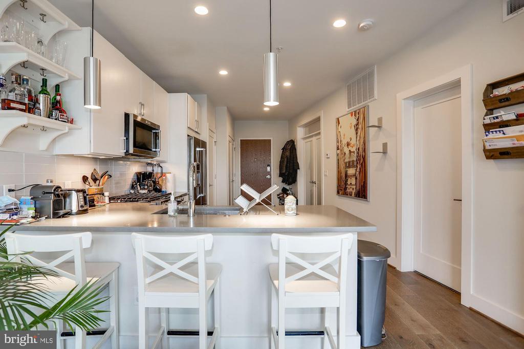 Foto principal - 2337 Champlain St NW