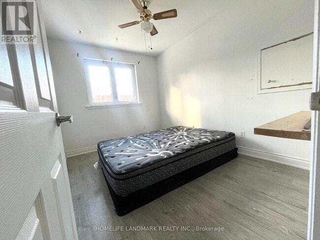 Building Photo - 15 Pylon Pl