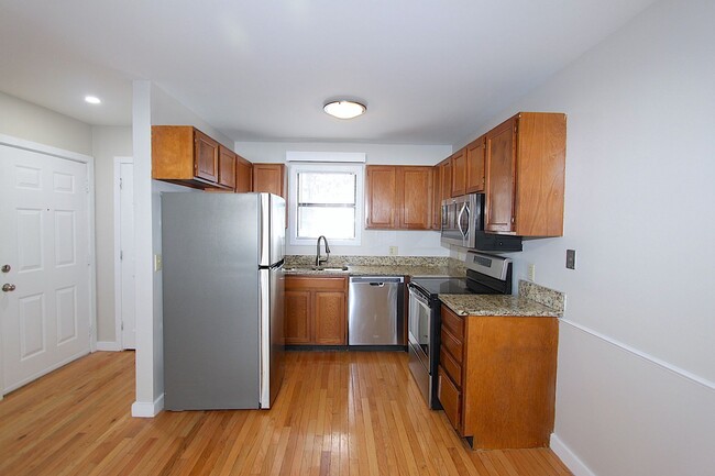 Building Photo - 7405 Leesville Rd