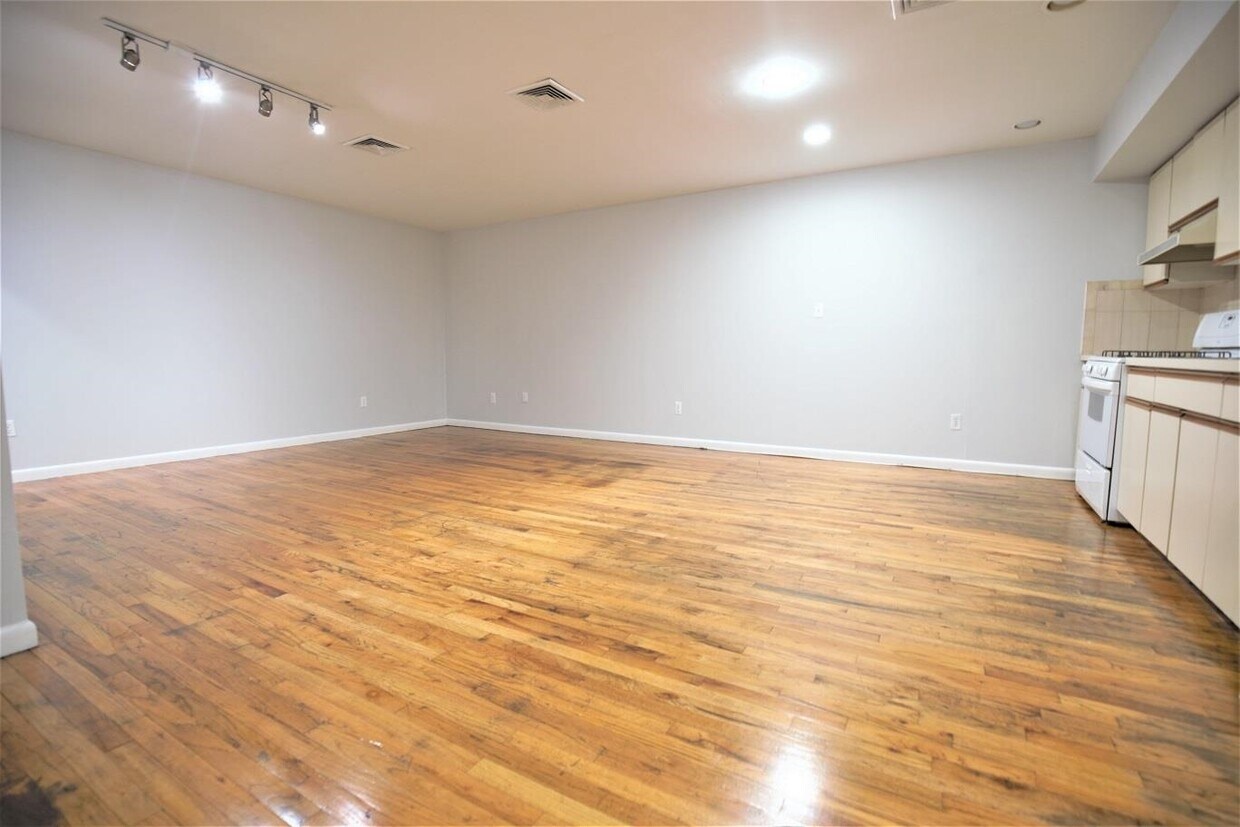 Foto principal - 116 Washington St