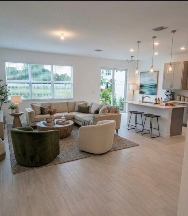 Building Photo - 4946 Navali Dr