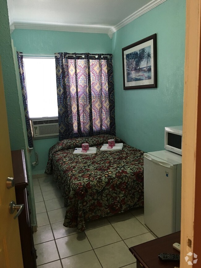 Apartments for Rent in 33010