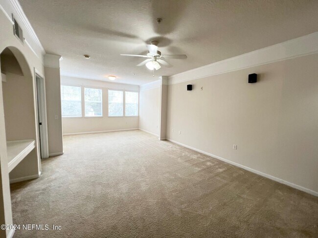 Foto del edificio - 8550 Touchton Rd