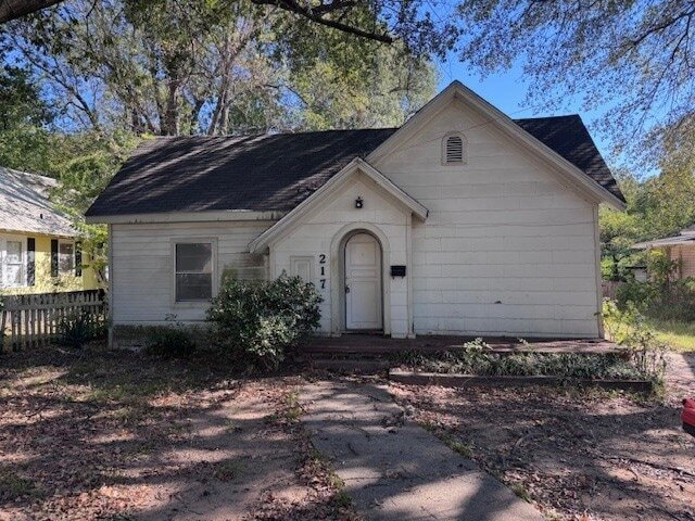 Foto principal - 217 20th St SE