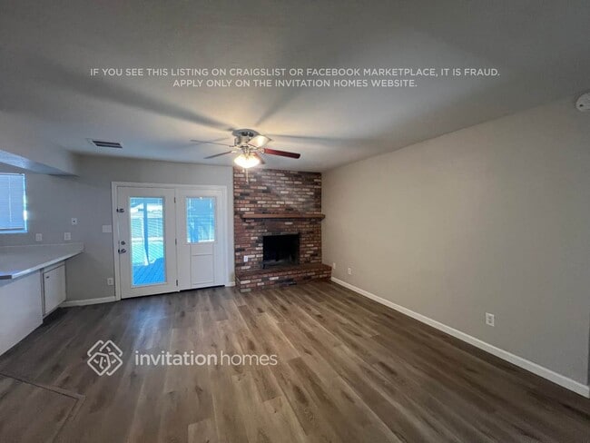 Building Photo - 1660 E Impala Ave