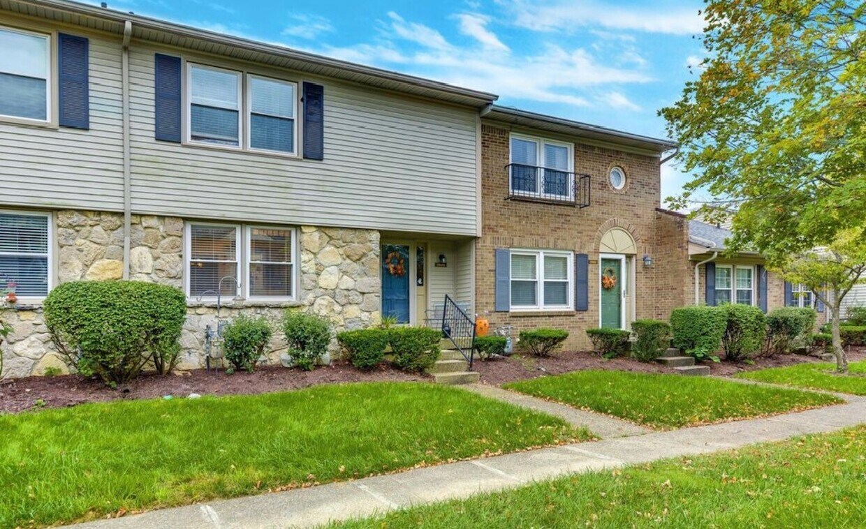 10606 Sycamore Ct, Louisville, KY 40223 Townhome Rentals in