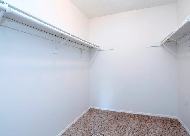 Foto del edificio - North Oaks Landing