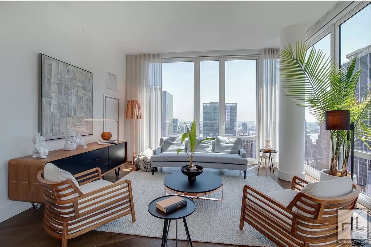 Foto principal - East 44th Street