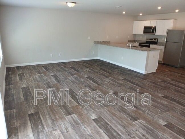 Building Photo - 1622 Pauli Dr