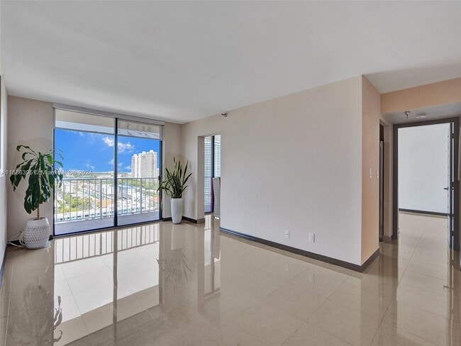 Foto del edificio - 270 174th St