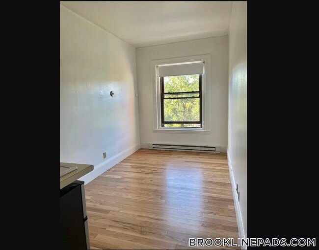 Foto del edificio - 1061 Beacon St