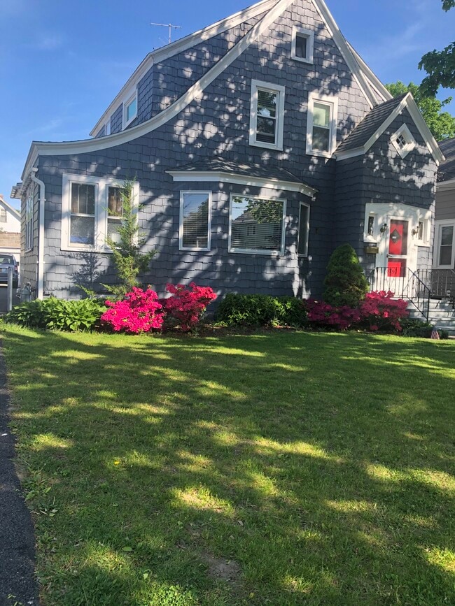 Foto del edificio - 29 Cardinal Ave