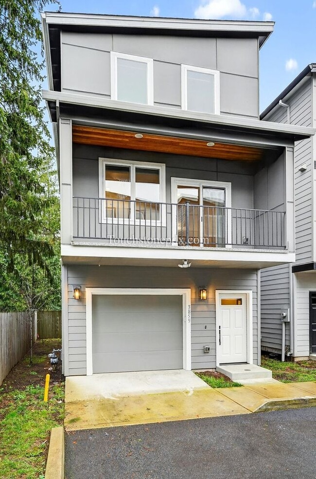 Building Photo - 3859 SE 92nd Ave