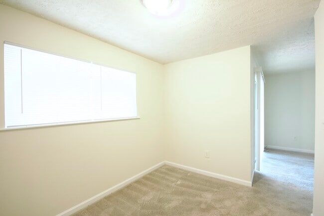 Building Photo - 285 Scandia Cir