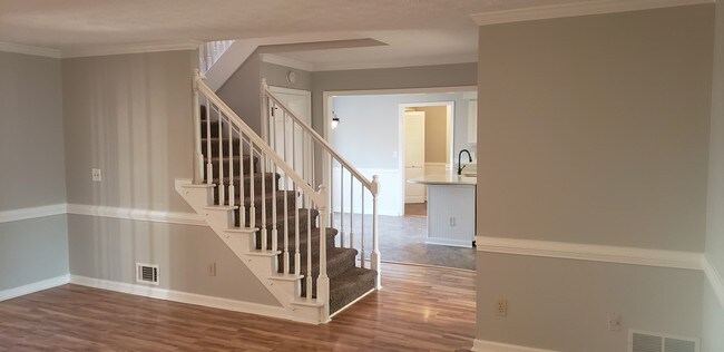 Foto del edificio - 3985 Fawnbrook Way SW