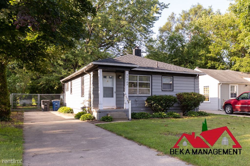 Primary Photo - 3 br, 1 bath House - 35043 Hazelwood St